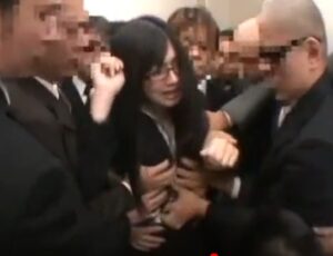 スーツOL×集団凌辱×輪姦｜鬼畜男たちにやりたい放題にハメ犯されるインテリOL