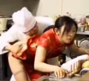 ながえスタイル｜借金妻×寝取られ｜夫のために、肉体で借金返済する妻。店主の中年男に抱かれるしかない