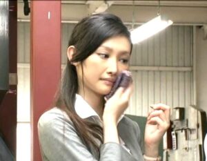 水嶋あずみ｜生意気娘×汗だく強姦｜高学歴美女がガテン系中年作業員にハメ犯され、ビクビク快楽堕ち