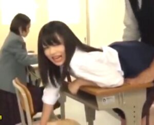 少子化対策×レイプ合法化｜男はどんな女とでも子作りSEXしても許されるｗ ひよこJKをハメ放題、ロリマンコに挿入して種付けマーキング、孕ませ放題ｗ